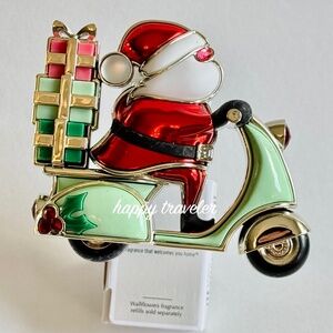 SANTA SCOOTER Wallflowers Fragrance Plug